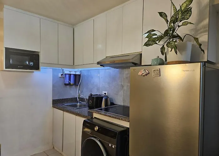 Cozy 3-bedroom Family Manila